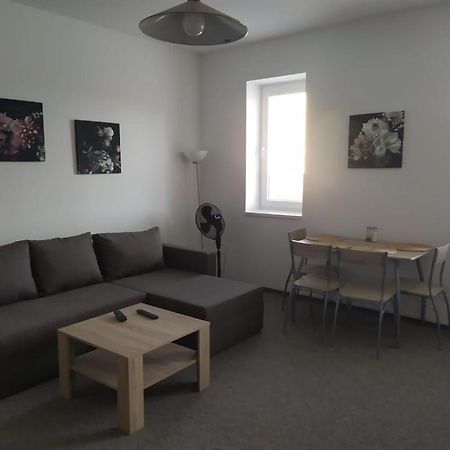 Apartman 10 Županovice Exteriör bild