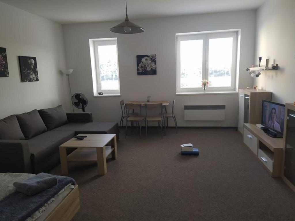 Apartman 10 Županovice Exteriör bild