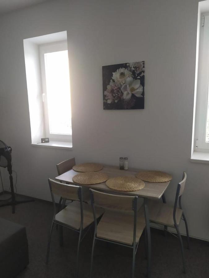 Apartman 10 Županovice Exteriör bild